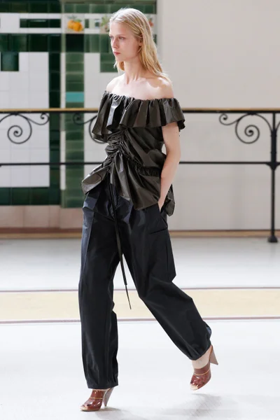 Look 4